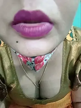 Stripchat Free Porn Cam of Ramya-hot-gueen