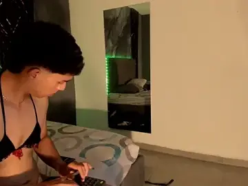 Stripchat Best Webcam of hot_summer_boy_