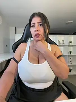 Stripchat Live Sex of natural_bigboobs