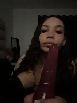 Stripchat Free Live Porn of nikkiloveee