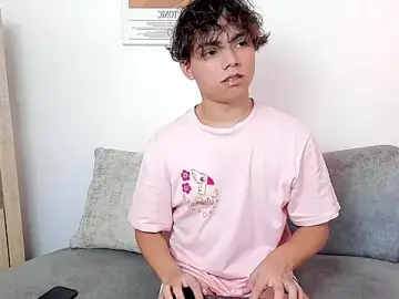 Stripchat Live Sex Cam of Honeymoon_sariel