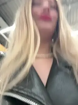 Stripchat Free Porn Cam of blonde_exe