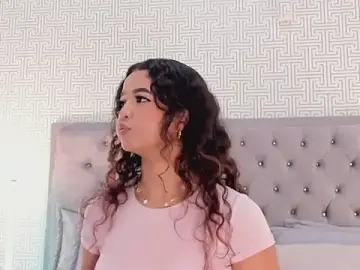 Stripchat Adult Webcams of Evaa_Lunna_