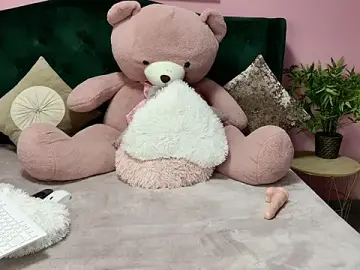 Stripchat Free Porn Cam of KirraWhite