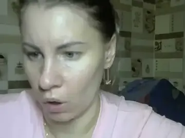 Stripchat Live Sex Cam of TherestlessKitty