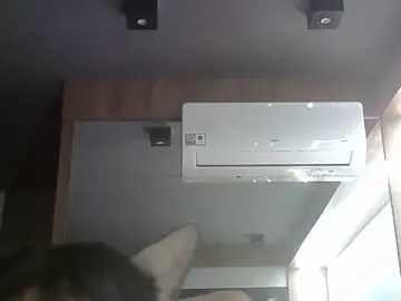 Stripchat Live Porn of SkinnyKitten