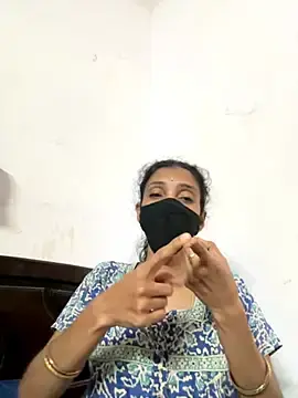 Stripchat Live Sex of sweetreddy-02