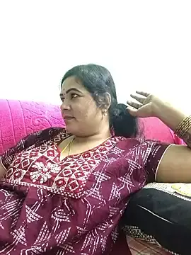 Stripchat Live Sex Cam of tamilaruvi