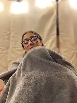 Stripchat Free Porn Cam of Violetta_pinkk1