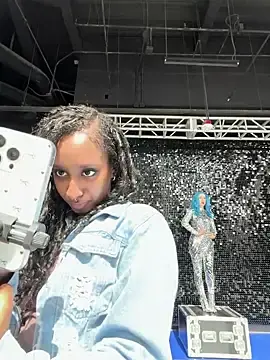 Stripchat Sex Chat of Your_Paris