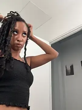 Stripchat Sex Cam of Your_Paris