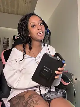 Stripchat Live Sex Cam of Your_Paris