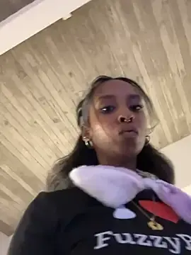 Stripchat Sex Cam of Your_Paris