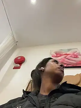 Stripchat Live Sex of Your_Paris