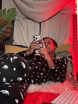 Stripchat Sex Cam of Your_Paris