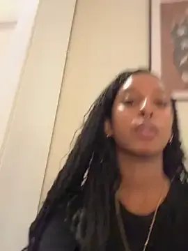 Stripchat Best Webcam of Your_Paris