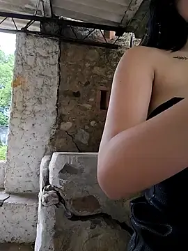 Stripchat Sex Cam of the_titis_outdoors