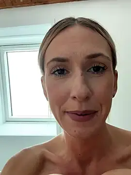 Stripchat Best live sex cam show of lola_tentatiion