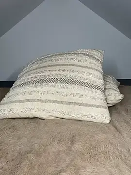 Stripchat Live Sex Cam of lola_tentatiion