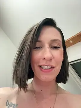 Stripchat Nude Webcam of lola_tentatiion