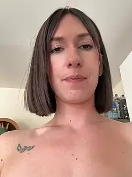 Stripchat Free Live Porn of lola_tentatiion