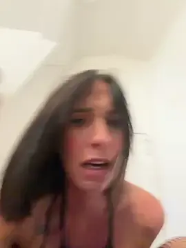 Stripchat Watch Live Sex Cams of lola_tentatiion