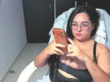 Stripchat Sex Cam of CelesteBrucee