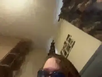 Stripchat Free Porn Cam of Scarletcum22