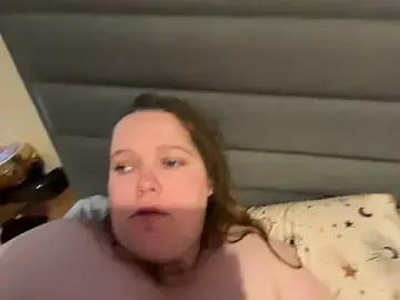 Stripchat Live Sex Cam of Scarletcum22