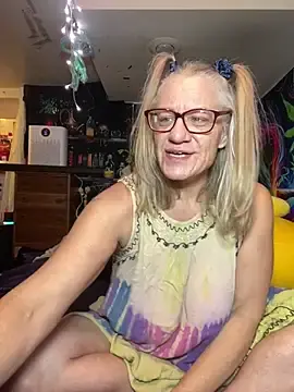 Stripchat Sex Cam of TrenaAnne