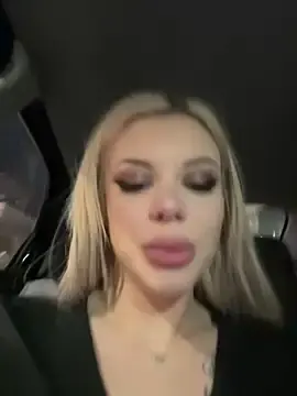 Stripchat Sex Chat of AlyssaFoxx_