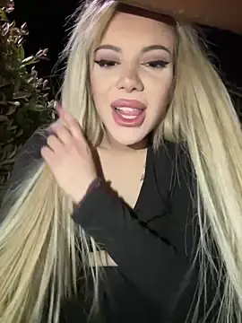 Stripchat Free Live Porn of AlyssaFoxx_
