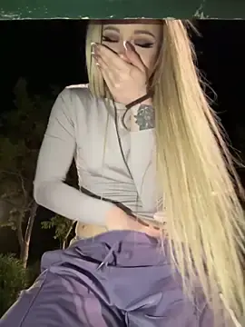 Stripchat Live Porn of AlyssaFoxx_