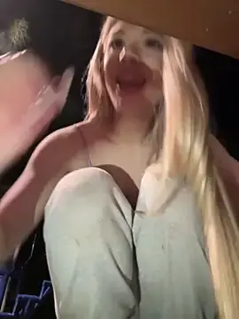 Stripchat Watch Live Sex Cams of AlyssaFoxx_