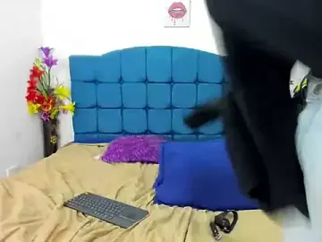 Stripchat Nude Webcam of CoupleFire_