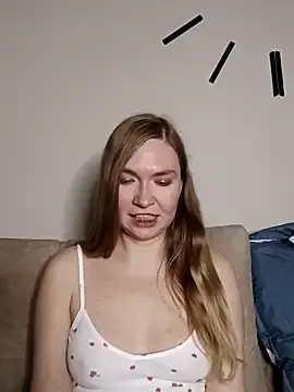 Stripchat Live Porn of KisaVixen