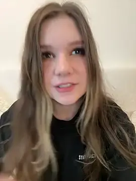 Stripchat Sex Cam of PumaShyXD