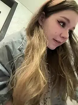 Stripchat Adult Webcam of PumaShyXD