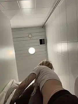 Stripchat Adult Webcams of -teenytiny-