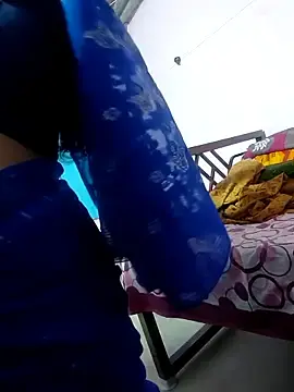 Stripchat Sex Cam of Cute-Swewty