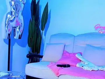 Stripchat Free Live Porn of JessicaSky_