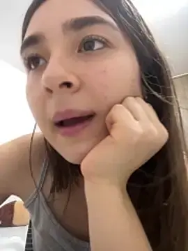 Stripchat Live Porn of Valentina_ro