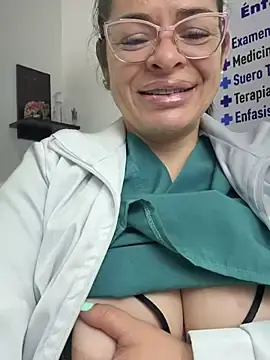 Stripchat Live Porn of Dr_Nathalia_28