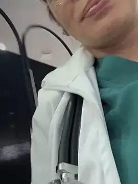 Stripchat Live Porn of Dr_Nathalia_28