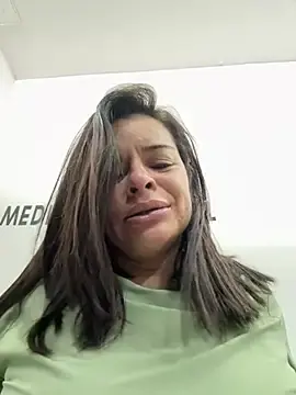 Stripchat Live Sex Cam of Dr_Nathalia_28