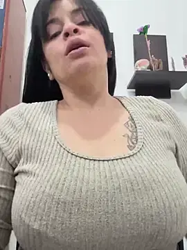 Stripchat Live Sex of Dr_Nathalia_28
