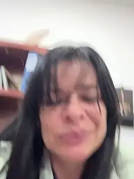 Stripchat Free Porn Cam of Dr_Nathalia_28