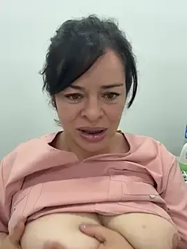 Stripchat Free Porn Cam of Dr_Nathalia_28