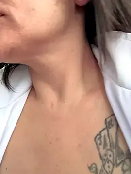 Stripchat Watch Live Sex Cams of NATHALIA-28_