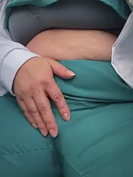 Stripchat Free Porn Cam of NATHALIA-28_